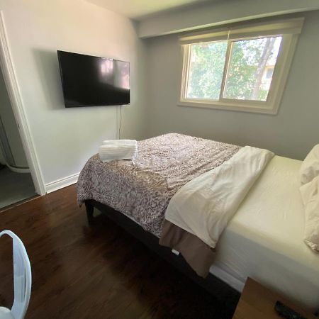 Yonge And Finch Subway !P Cozy & Quiet Private Bdr With Private Bathroom Toronto Esterno foto