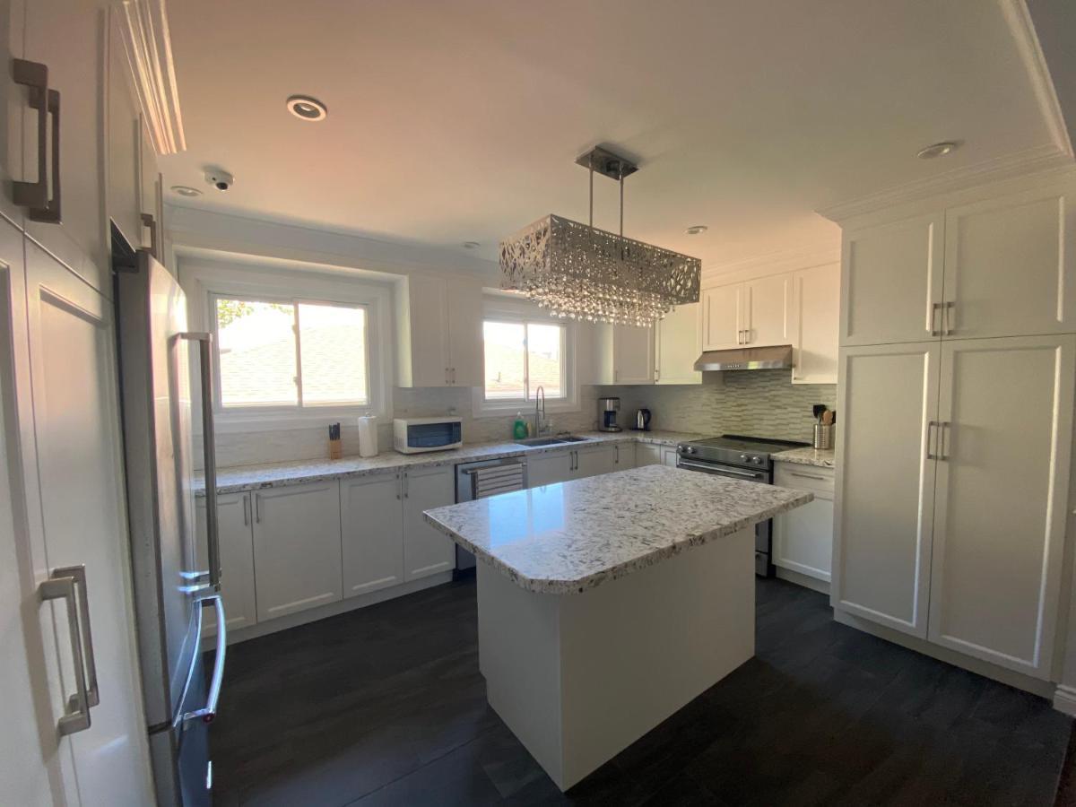 Yonge And Finch Subway !P Cozy & Quiet Private Bdr With Private Bathroom Toronto Esterno foto